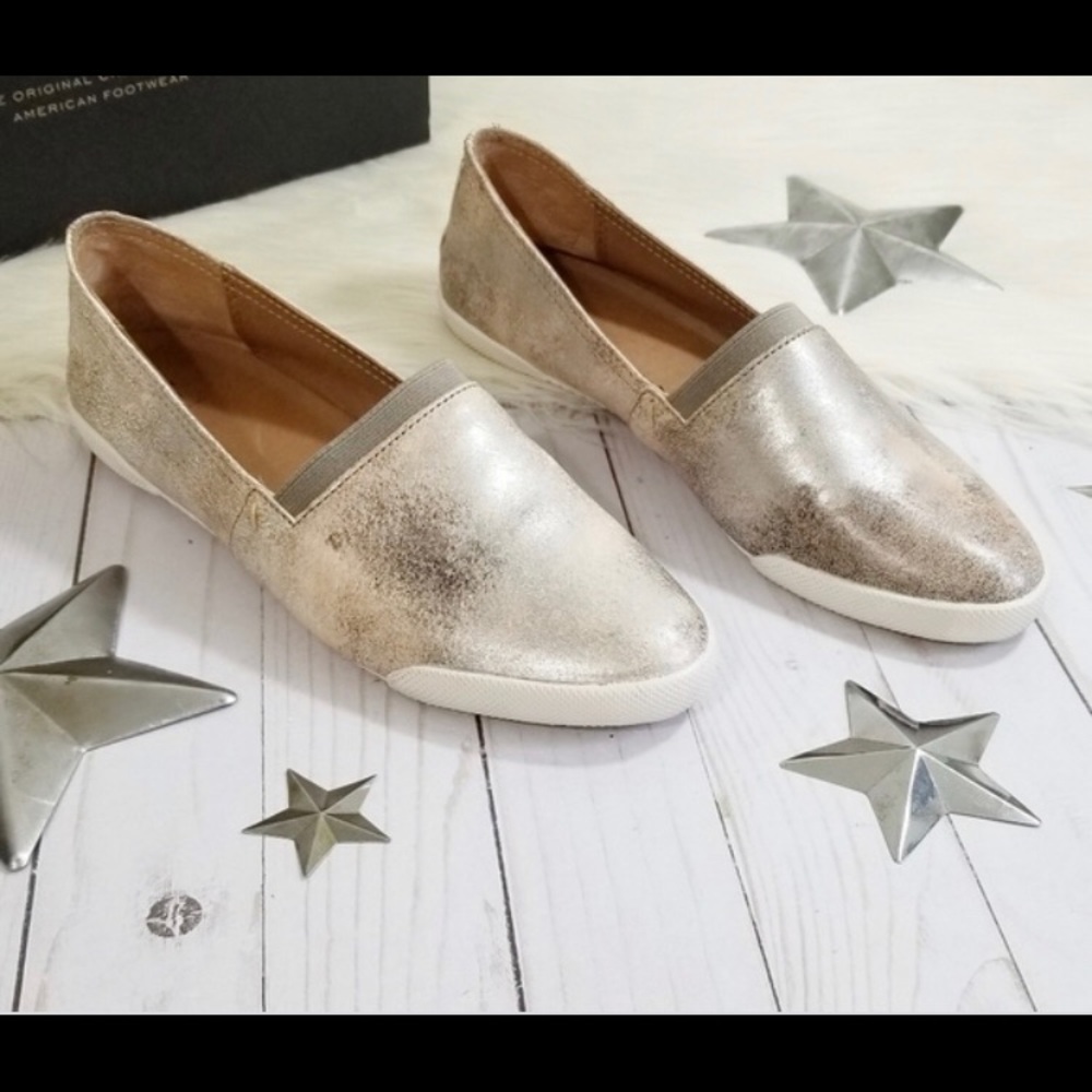 Frye-Slip-On-Moonlight-Flats-Metallic-Gold- size 7